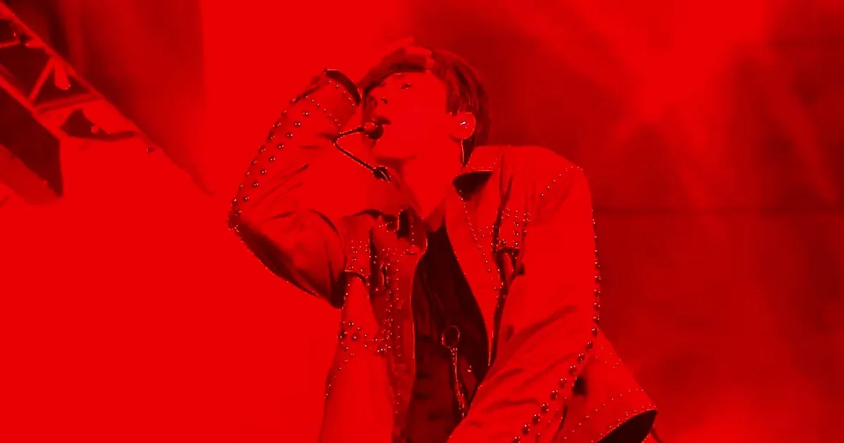 Yunho anticipa la atmósfera de su proyecto 'DEFY' con las noches de Bangkok