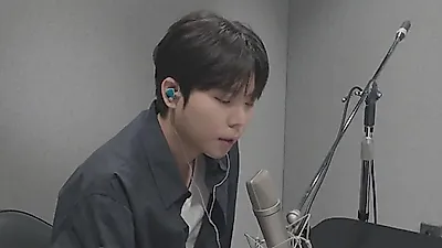 Jung Seung-hwan marks 10th anniversary with reflective forest metaphor