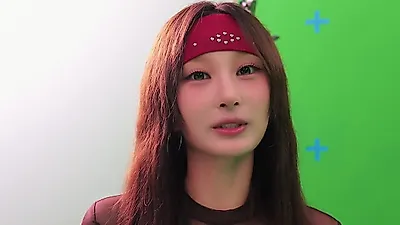 ICHILLIN' J reveals behind-the-scenes of 'BANANA (Look At Me!)' MV