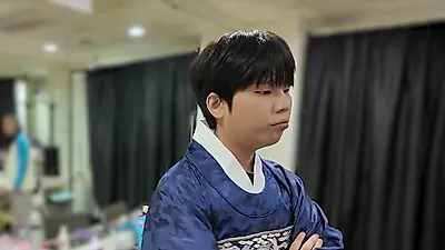 Jung Seung-hwan shares behind-the-scenes look at 'The Crown Prince' fan-meeting