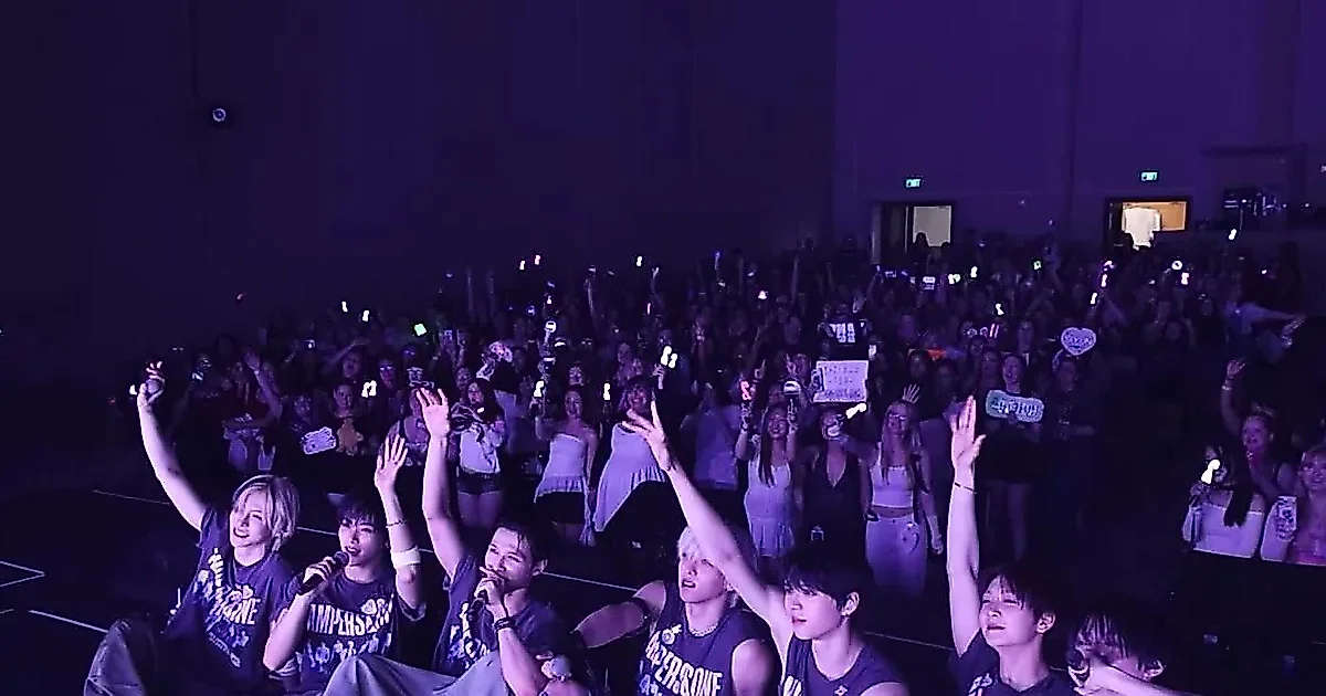 AMPERS&ONE、米ツアー『Born To Define』の舞台裏を公開。北米での熱狂を捉えたビハインド映像