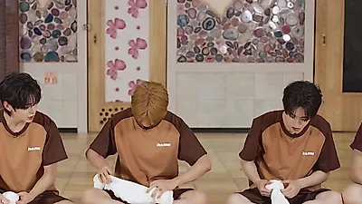 NOWZ teases 'Achilles' comeback with unique jjimjilbang teaser