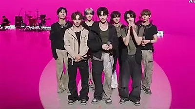 TUNEXX performs 'OVER X' live on 'it's Live'