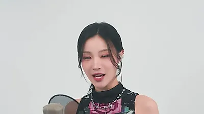 ICHILLIN's Ye-ju showcases unrivaled vocal talent in new live clip