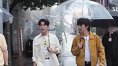 Yoo Seung-ho and Young K show chemistry on 'Whenever Possible'