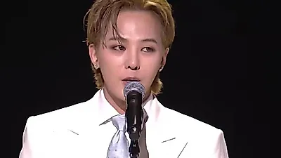 G-Dragon delivers message of peace at UNESCO ceremony in Busan