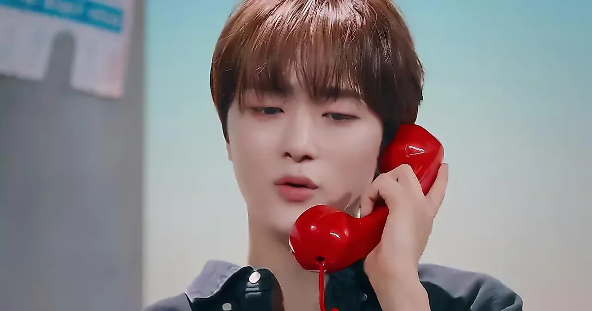 Jinsu de LUN8 demuestra su talento vocal con 'Marry Me' de MAKTUB