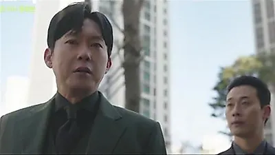 Jisung and Park Byung-eun's eerie resemblance fuels tension in 'Apartment'