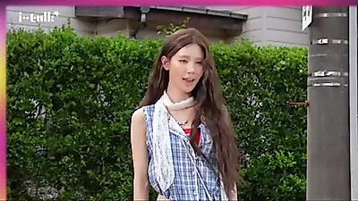 I-dle's Miyeon shares behind-the-scenes look at 'RUN AWAY' MV