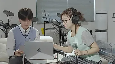 Kim Soo-young reveals heartfelt dedication to dreamers in 'Shout Out Love!' recording video