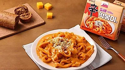 Nongshim launches Saengsaeng Shin Ramyun Tumba tteokbokki noodles