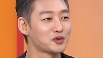 Actor Lee Tae-sung opens up about contract fraud and his son
