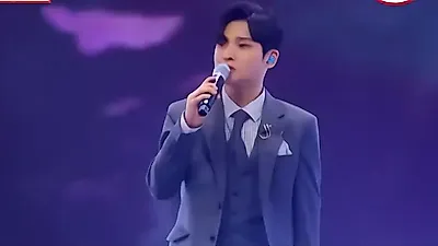 Sung-ri showcases versatile trot range from solo to group stages