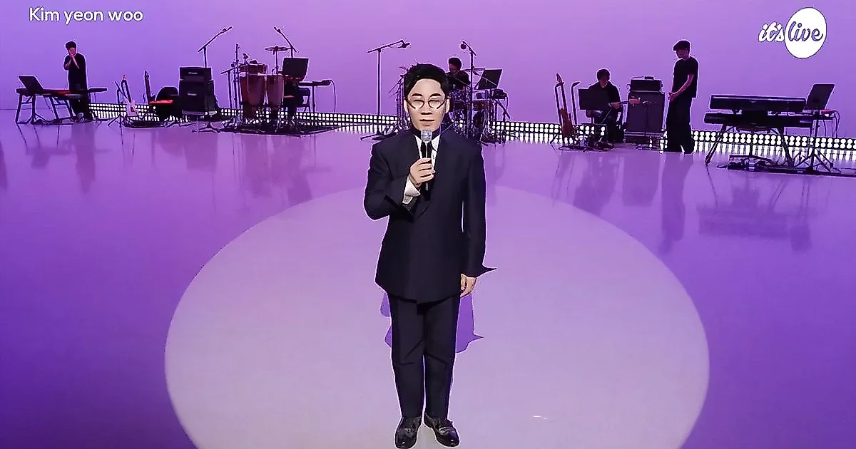 Kim Yeon-woo demuestra su poder vocal con la versión en banda de 'Climb Up There'