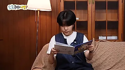 Kim Na-young touches hearts by reading sad fairy tales
