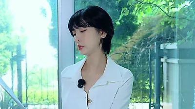 Lee Hae-in offers spicy advice in new series 'One Bite Counseling Center'