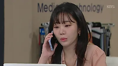 Seol Jung-hwan rushes to hospital after Park Hyeon-jeong's accident in 'A Trap Called Desire'