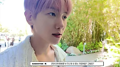 Baekhyun visits Riot Games HQ, calling it a "dream-like space" for gamers