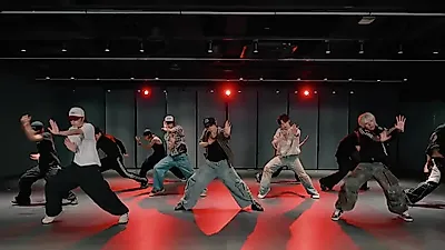 WayV showcases powerful performance in 'Vision Wings' choreography
