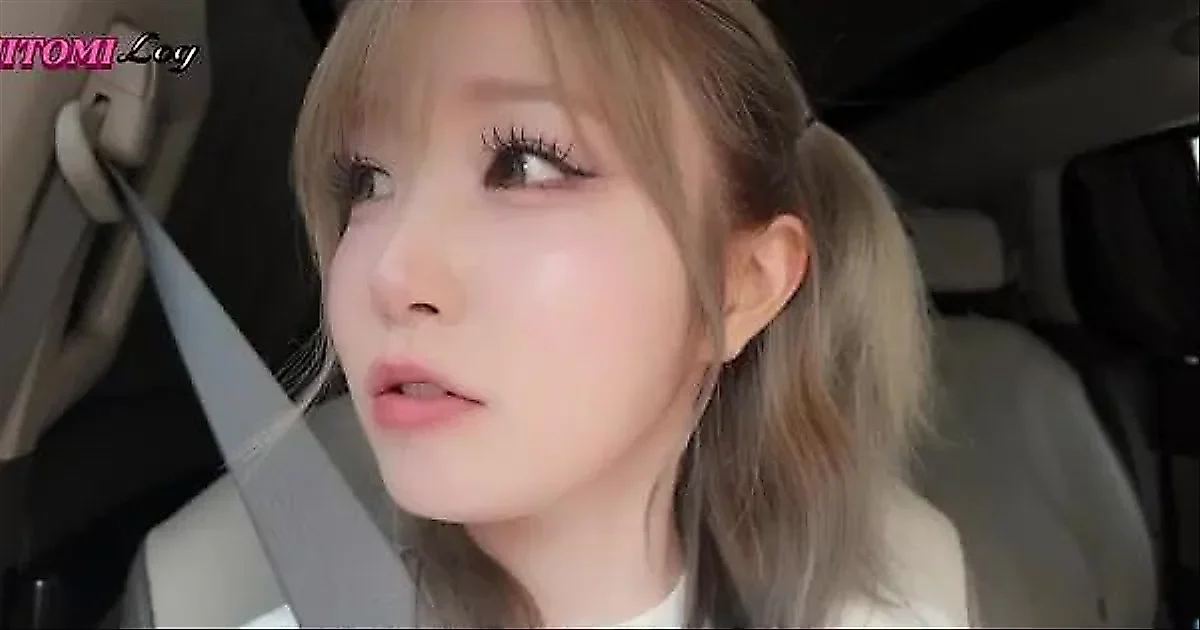 Hitomi de SAY MY NAME comparte sus vacaciones entre panes
