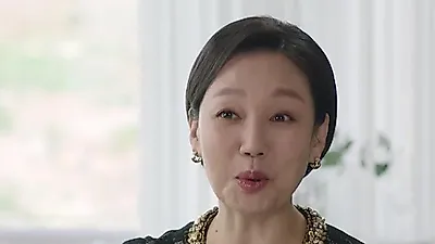 Bae Jung-nam's quirky look-alike confession in 'Love on the Menu'
