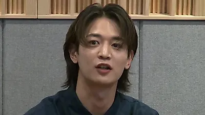 SHINee's Minho reveals workout routine and solo album updates on UV BANG