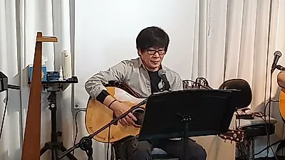 Young Rok Jeon cover ca khúc đứng đầu bảng xếp hạng Billboard năm 1971 'Have You Seen Her'