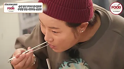 "Soondae de intestino con tofu"... El sabor artesanal mantenido durante 60 años en el Yuseong Market de Daejeon