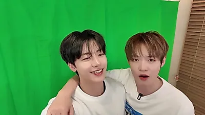 JAEMIN and CHENLE's Home Date: From Making Drinks to Home Training, the Daily Lives of the 'Geniuses'