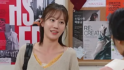 郑敏雅房间里发现的全家福，愧疚与复杂情感交织