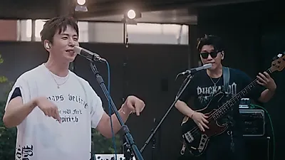 Daybreak LCDC LIVE, featuring a 9-song setlist from 'You Lift Me Up and Let Me Down' to 'HOT FRESH'