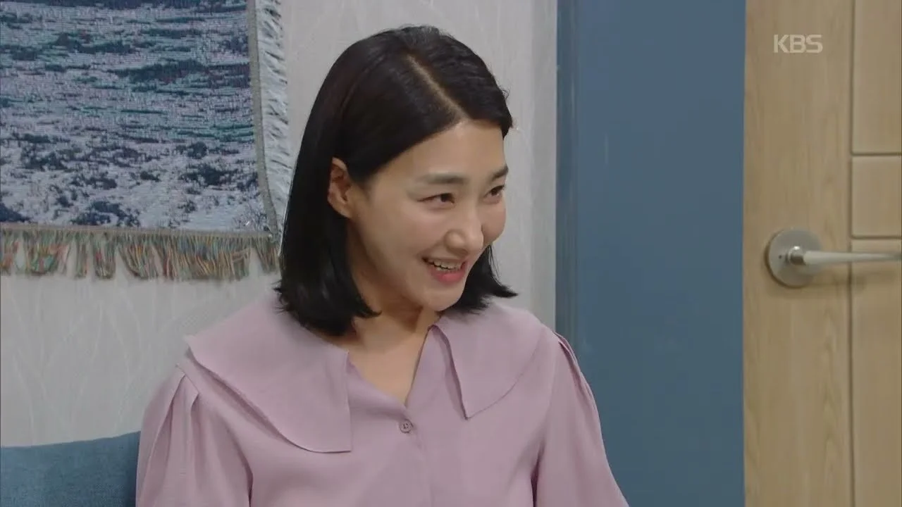 Park Hyeon-jeong's mention of a 'kind older sister' and Seok-jin's situation ahead of opening a shoe brand