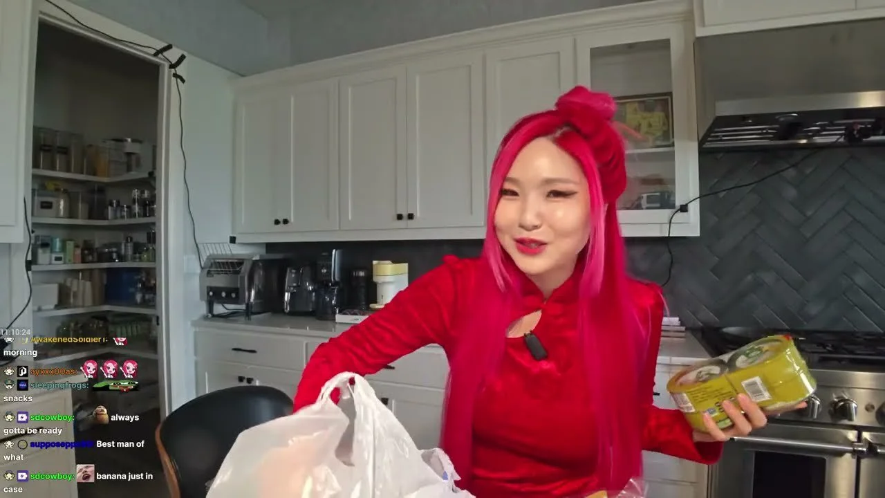 HAchubby se prepara para realizar 'Best Man Competition'... Recibiendo a los invitados con café y aperitivos