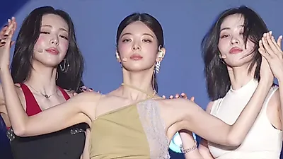 Sân khấu ITZY tại KRAZY Music Festival ở Taipei, biểu diễn trọn bộ từ 'Motto' đến 'Not Shy'