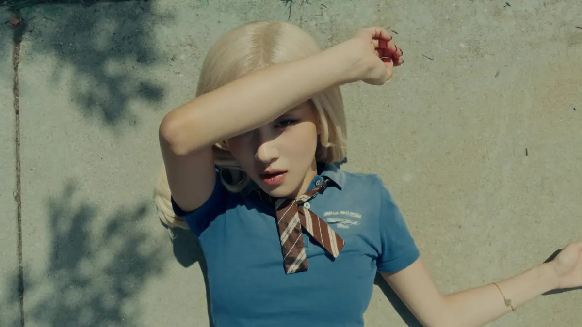 Rosé's 'new trick' music video surpasses 5 million views in just 0.3 days