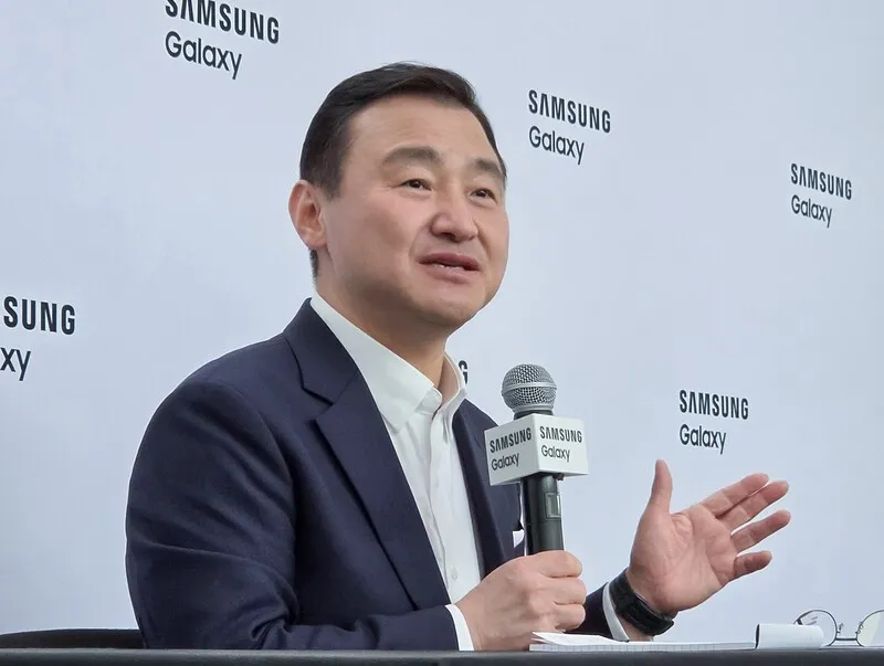 Samsung Electronics CEO Tae-moon Roh Presents Vision for Z8 Series at Press Conference in London