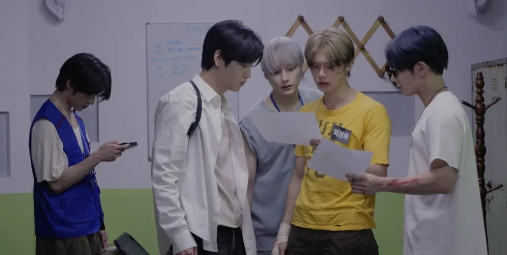 TOMORROW X TOGETHER (TXT) Spotted Checking Out Teaser for Their Own Variety Show 'TO DO X TXT'