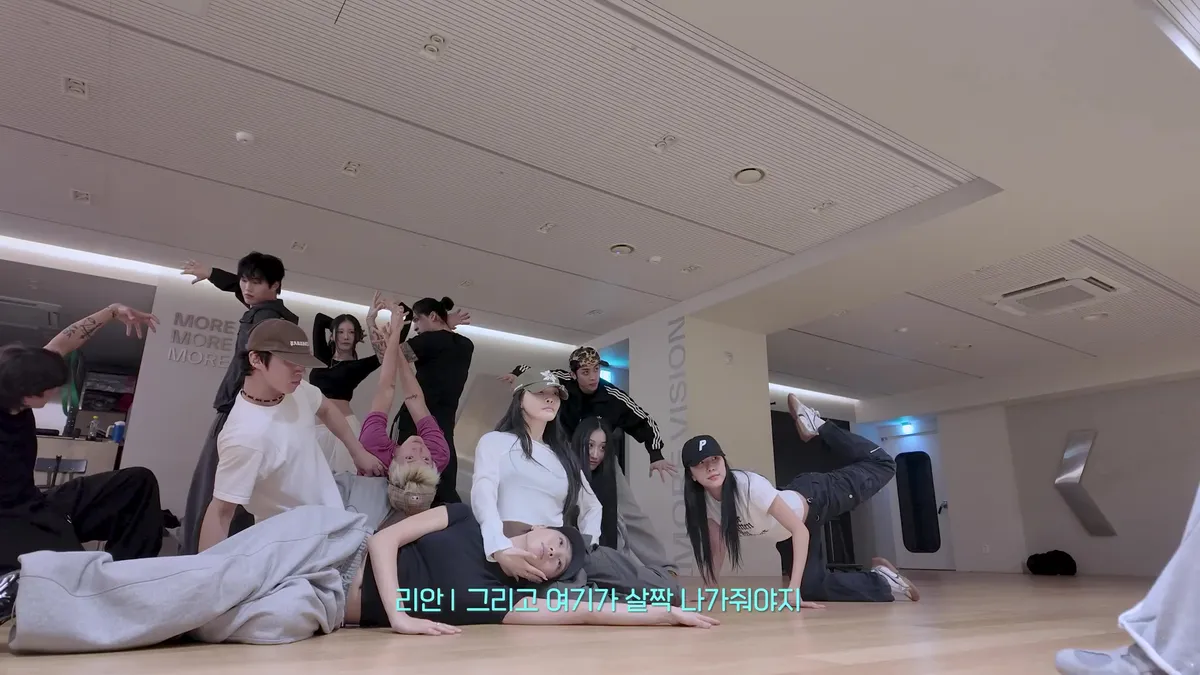 Chungha Mentions Experience in Mexican Highlands During 'México' Dance Practice, Saying "The Food Was Delicious"
