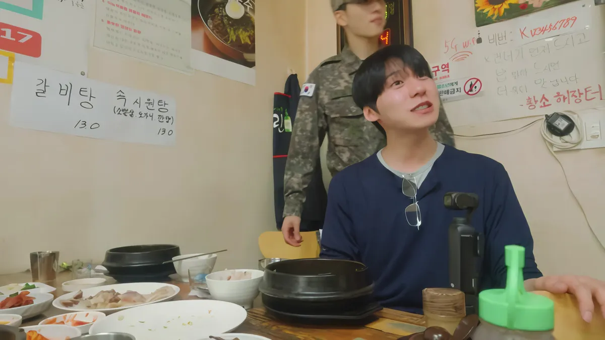 軍隊から誰が帰ってきたと思う?ソホの除隊 BEHIND🫡 — YouTube: ONEUS