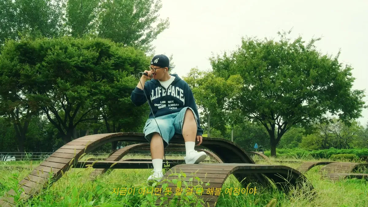 Live video released for 'Journey Without a Destination' featuring WOO and HAEMOO